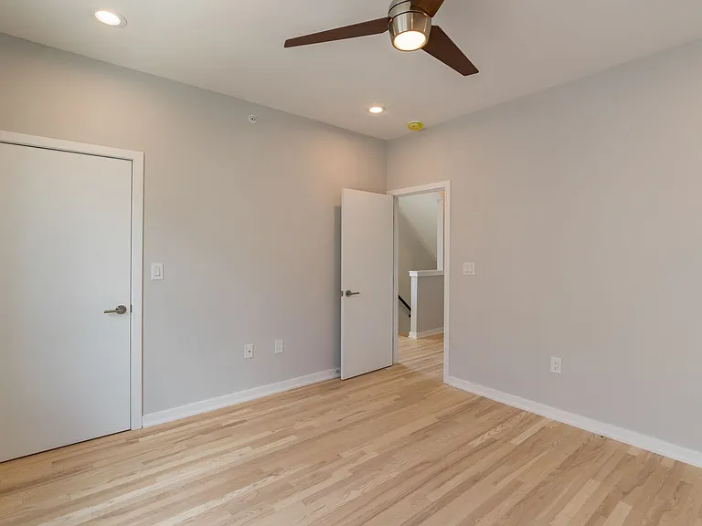 1351 S Myrtlewood St — Photo 25