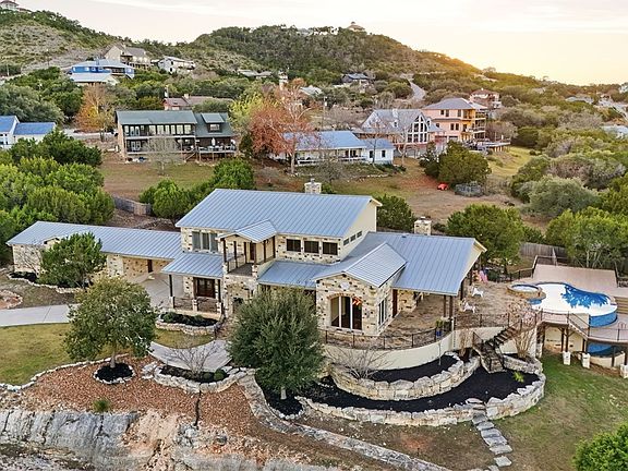 4th image of 1035 Thunderbolt Rd