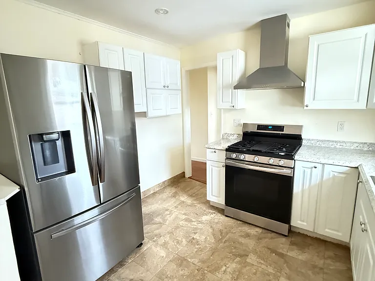 50 W Lake Dr — Photo 6