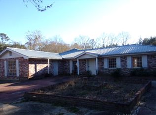 105 Willow Ln, Port Gibson, MS 39150