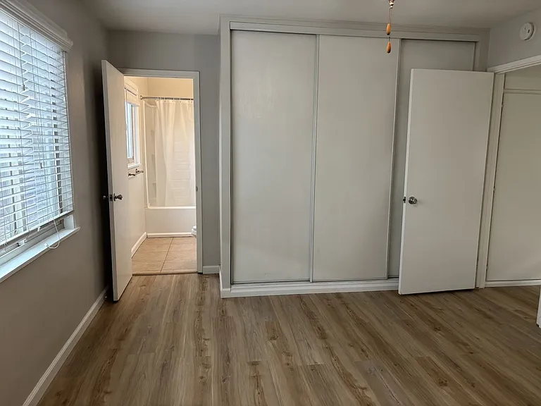 1502 Scott St — Photo 15