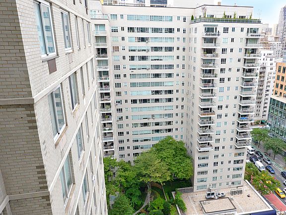 5th image of 220 E 65th St APT 15A