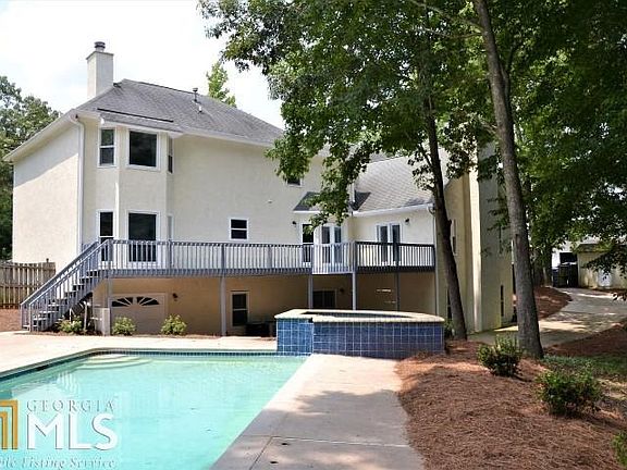 4th image of 105 Walden Dr