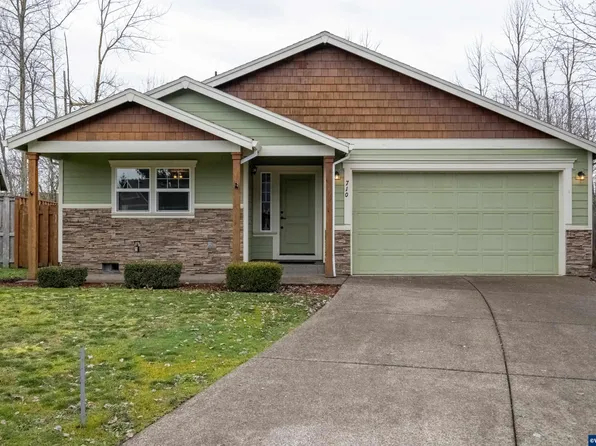710 Eric Dr, Molalla, OR 97038