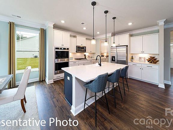 7th image of this home