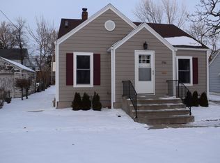 2766 Sharon Dr, Omaha, NE 68112