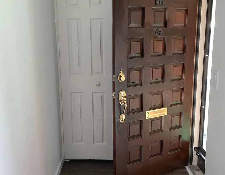 18233 University Park Dr — Photo 1