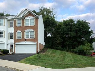 300 Blake Ct, Coraopolis, PA 15108