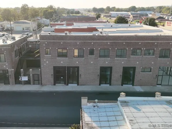 106 S A St #3, Skiatook, OK 74070