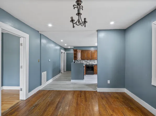 556 Florence St #1, Schenectady, NY 12308