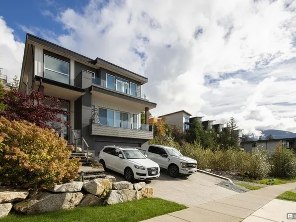 3385 Mamquam Rd #24, Squamish, BC V8B 0E3