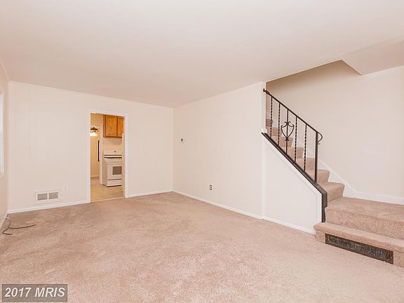 5th image of 2326 Fairview Ter