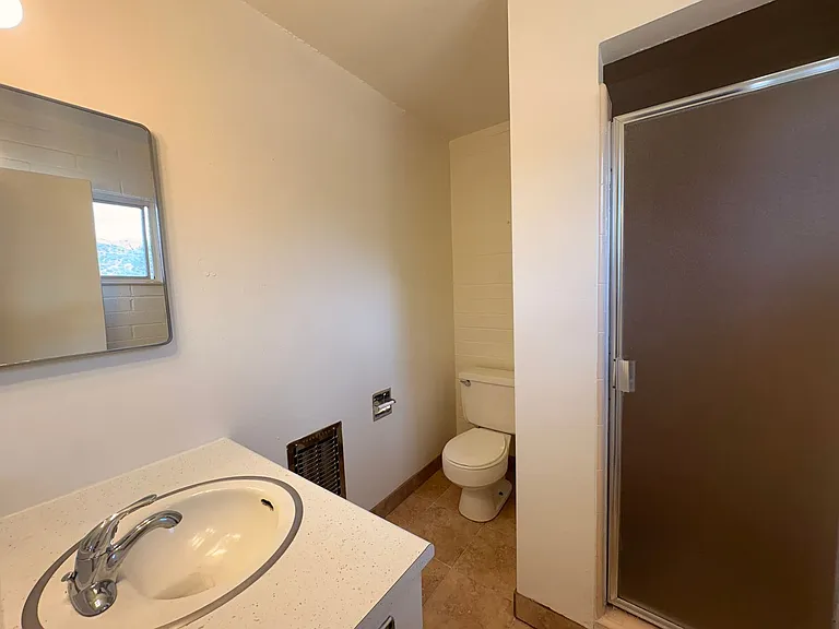 390 Cedar St #19 — Photo 16