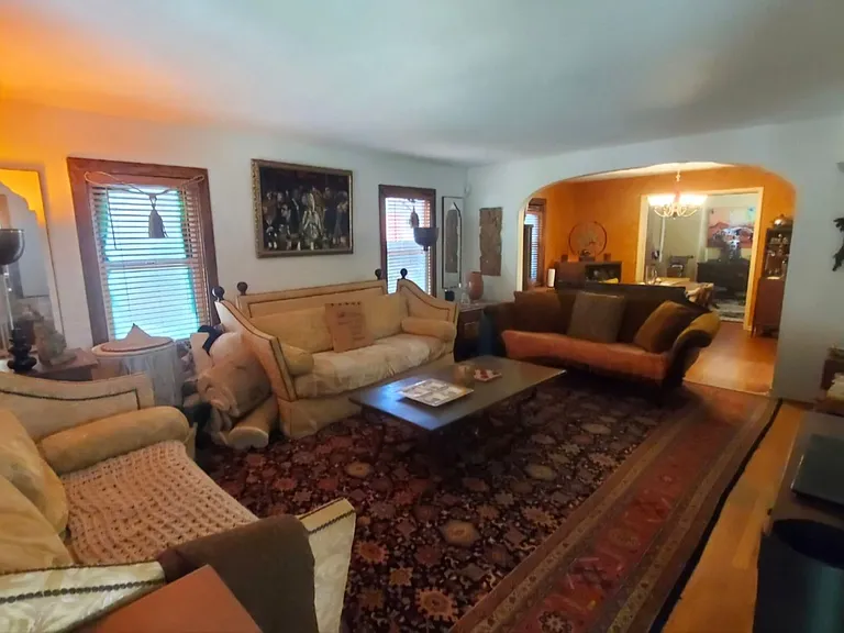 215 N Palmway — Photo 7