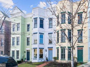 917 4th St SE, Washington, DC 20003