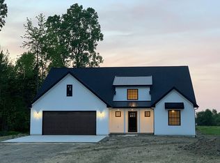 10898 Brandon Rd, Emmett, MI 48022