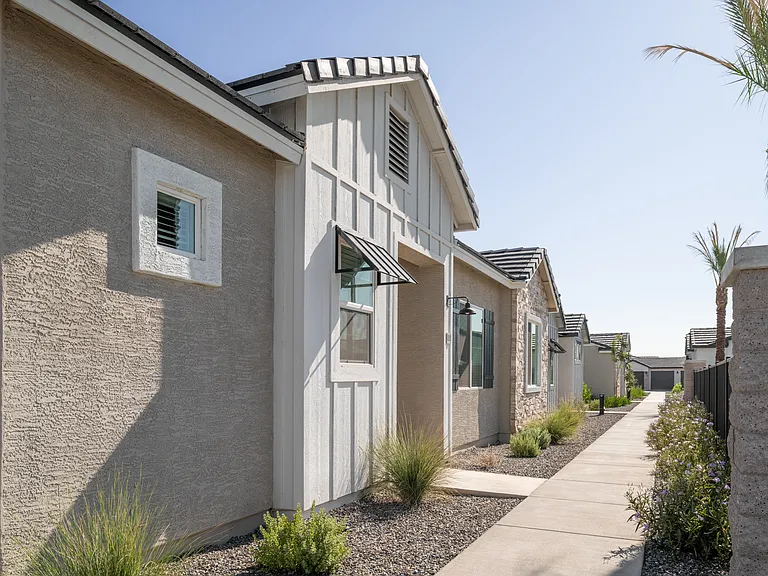 Bungalows on Village Way — Photo 10