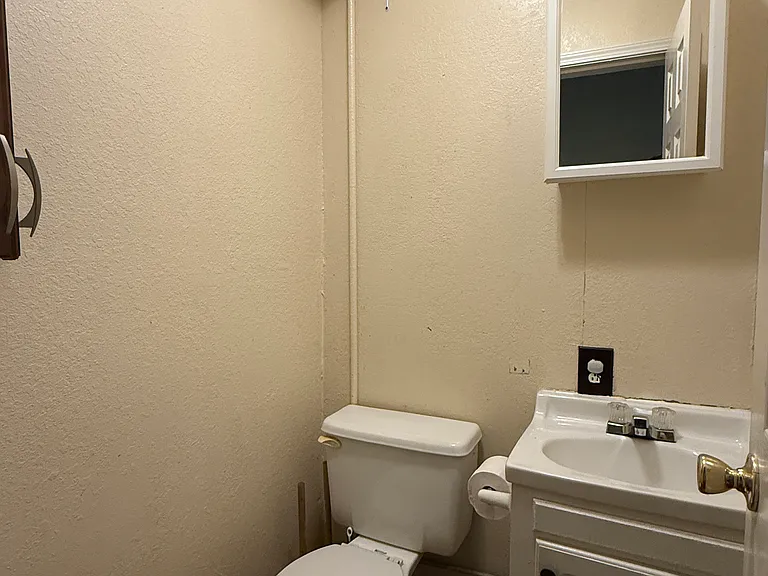 4517 Waterloo Dr — Photo 10