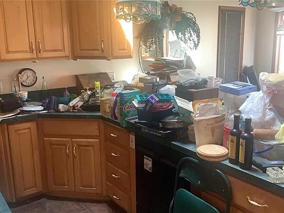 4th image of 5999 Twin Lakes Dr