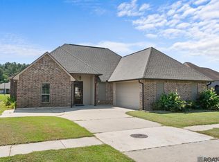 12784 Ruby Lake Dr, Walker, LA 70785