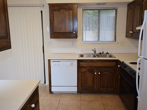 4th image of 6008 Quemado Dr NE