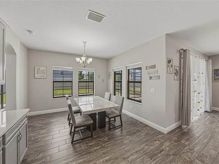 14633 Red Castle Ave — Photo 23