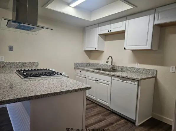 2 Bedroom Duplex, 4139-4141 Cuny Ave, Sacramento, CA 95823