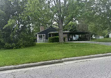 1st image of 901 Oakwood Ave
