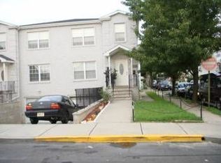 288 Clarendon St, Secaucus, NJ 07094