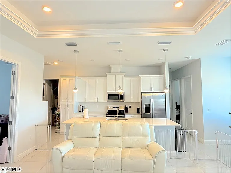 4101 33rd St SW — Photo 4