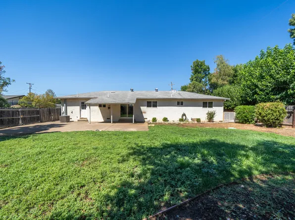 5035 Huntington Dr, Redding, CA 96002