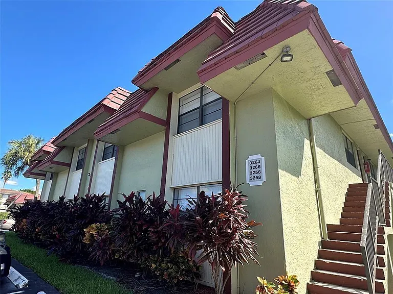 3256 NW 104th Ave — Photo 6