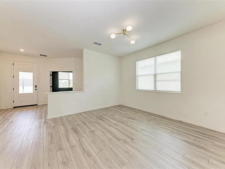 5826 143rd Ct E — Photo 17