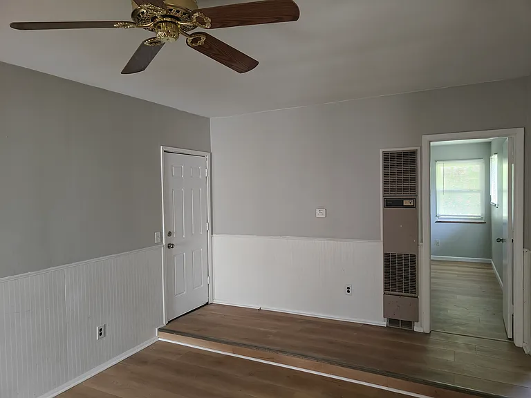 435 Wren Dr — Photo 7