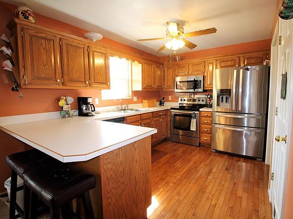 5th image of 3935 Liverpool Dr