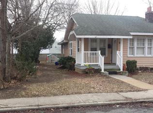 98 Fulton St, Keyport, NJ 07735