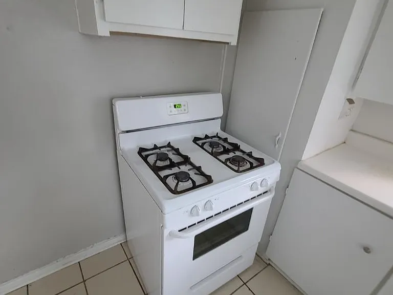 2705 SW H Ave — Photo 7