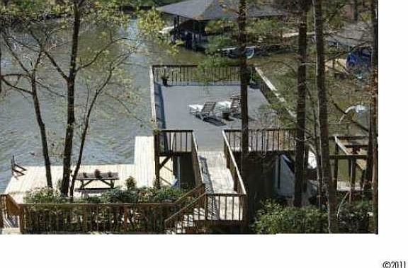 3 boat slip w/sun deck