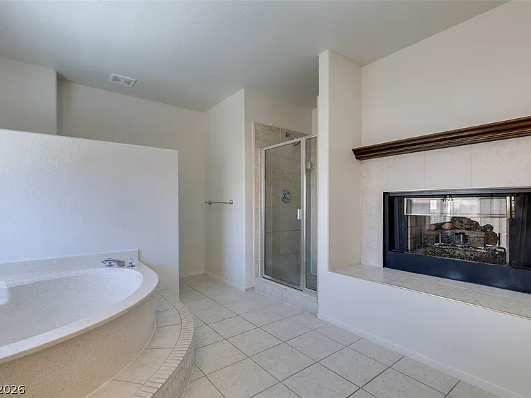 8224 Tivoli Cove Dr — Photo 43
