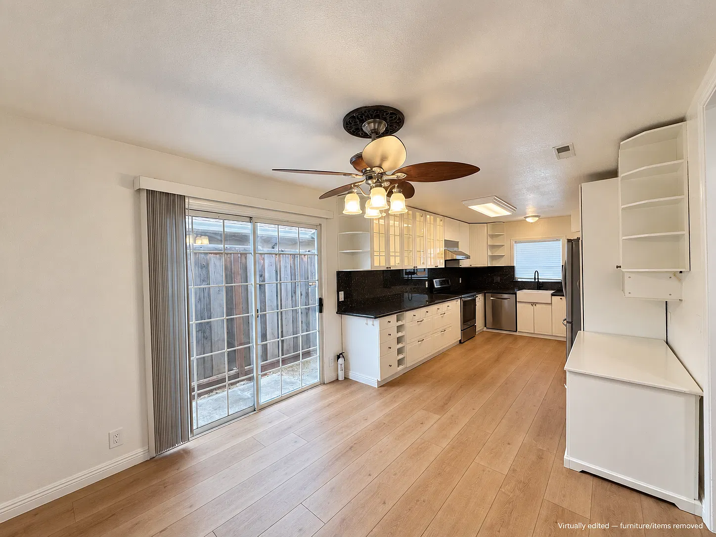 3 bed, 1366 sqft, $5,100 — Photo 2