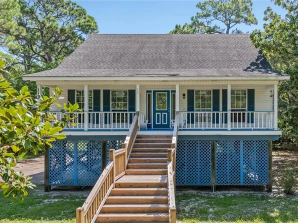 112 Audubon St, Dauphin Island, AL 36528