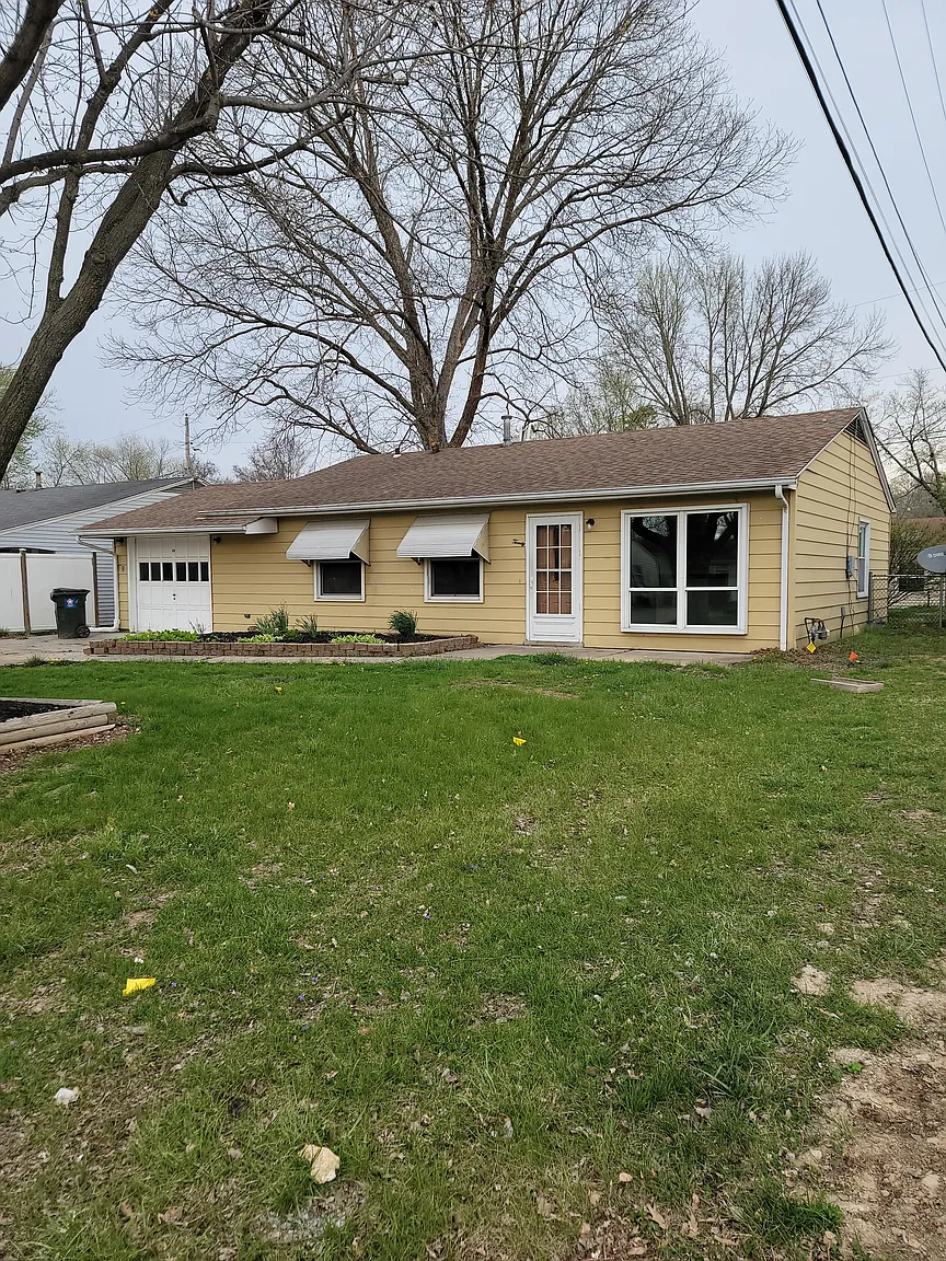 20 Steeplechase Dr photo 1