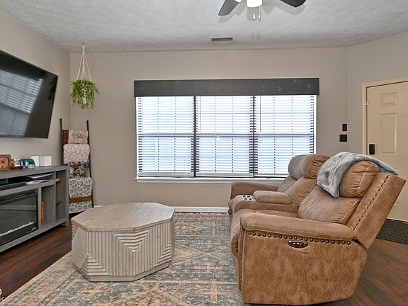 3rd image of 7142 Eagle Cove North Dr
