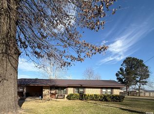 202 Memorial Dr, Wake Village, TX 75501