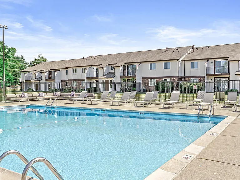 Estates of Creekside Apartments — Photo 26