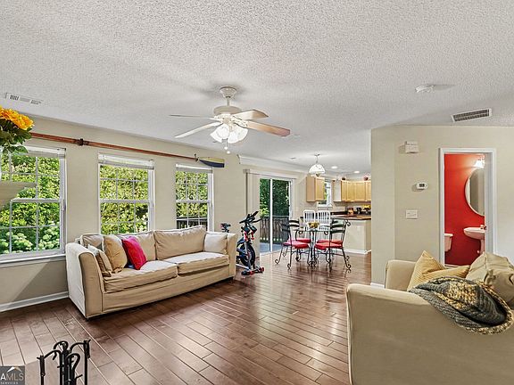 4th image of 6738 Brookfield Way