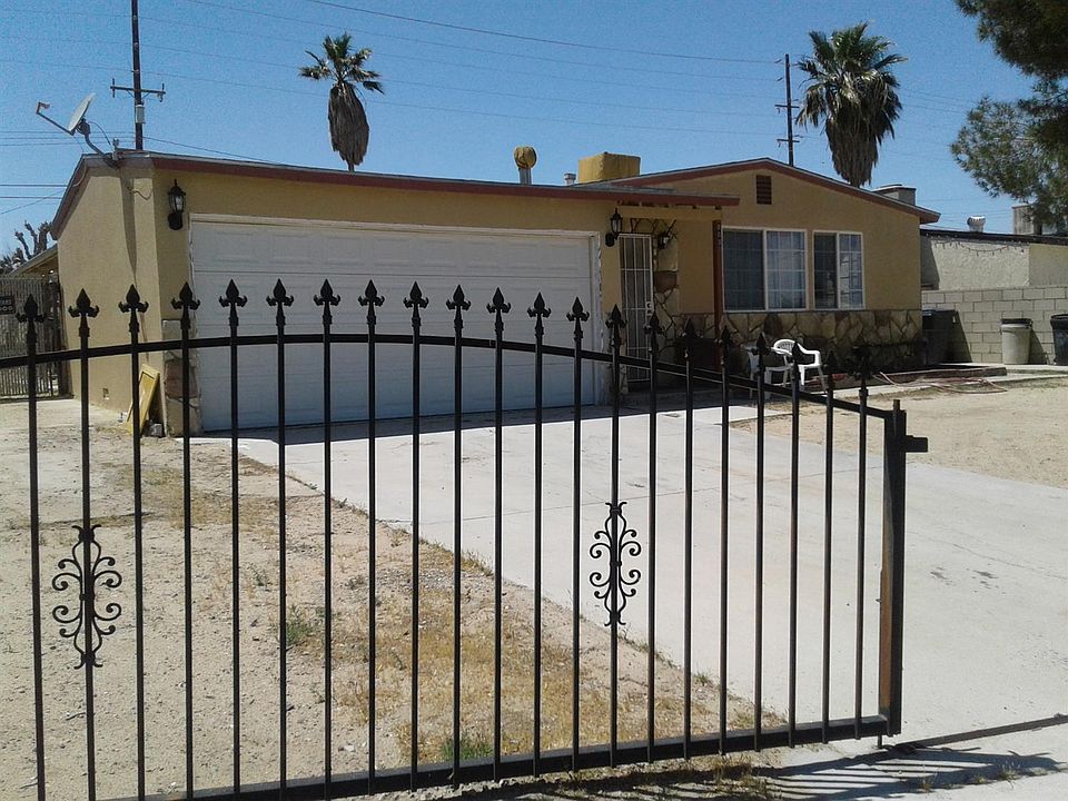 1st image of 808 S Lillian Dr