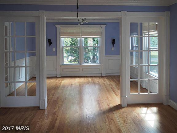 4th image of 620 Winterberry Dr