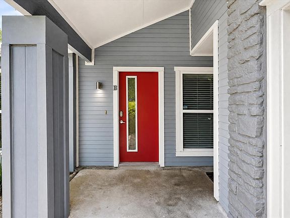 3rd image of 11815 Lochridge Dr #B