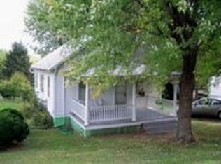 1050 Sunnyside Dr, Winchester, VA 22603